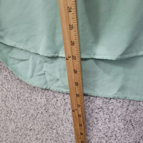 Soft Surroundings Women's‎ Sage Green V-Neck Blouse Pocket Top Size L - Picture 3 of 6